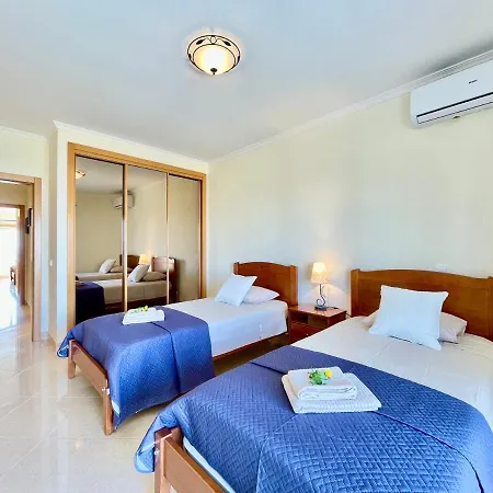Apt Pl - 300 Meters From Beach Apartment *