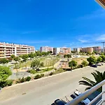 Lejlighed Pl - 300 Meters From